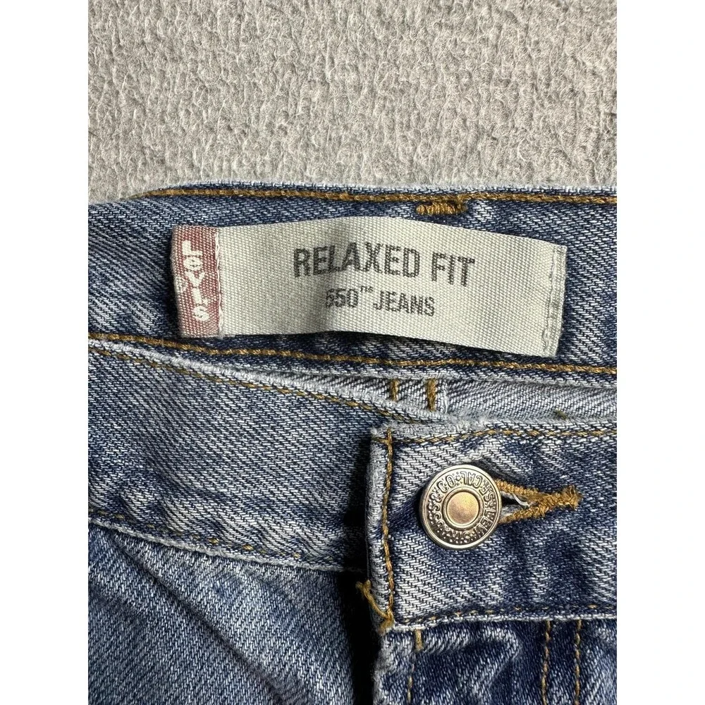 Vintage Levi's 550 Jeans Men 36x28 Relaxed Fit Light Wash Blue Denim Made in USA
